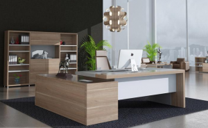 經(jīng)理辦公桌在選購(gòu)上有什么需要注意的事項(xiàng)。